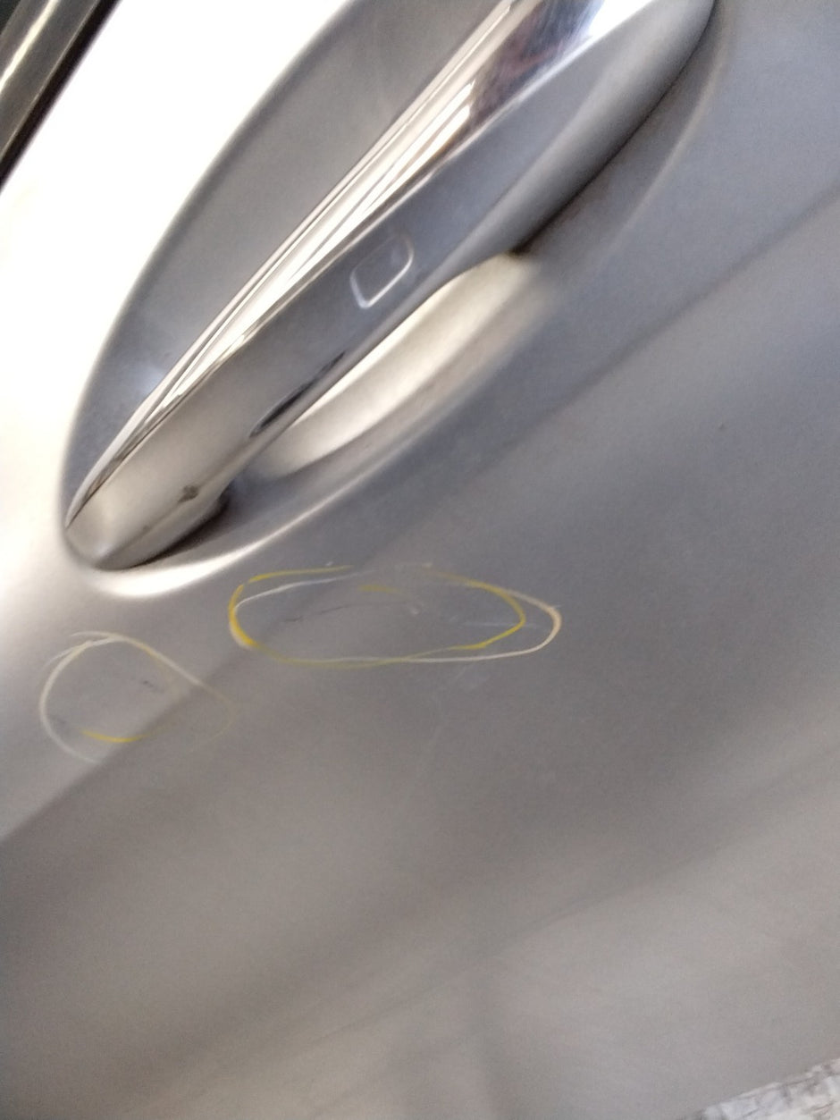 MERCEDES BENZ C-CLS W205 SLN PASSENGER FRONT DOOR NSF SILVER 2014-21  FMD587