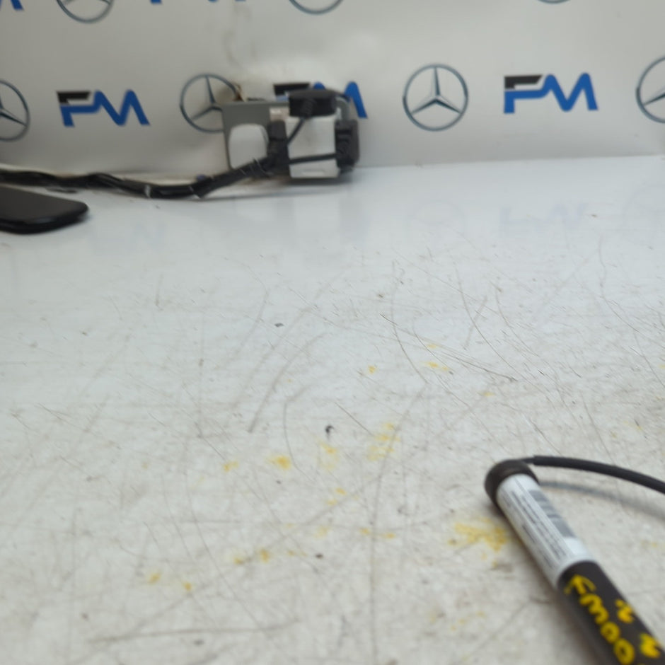 MERCEDES S CLASS W222 BONNET PEDESTRIAN ACTUATOR A2228870010 2014 FM001427