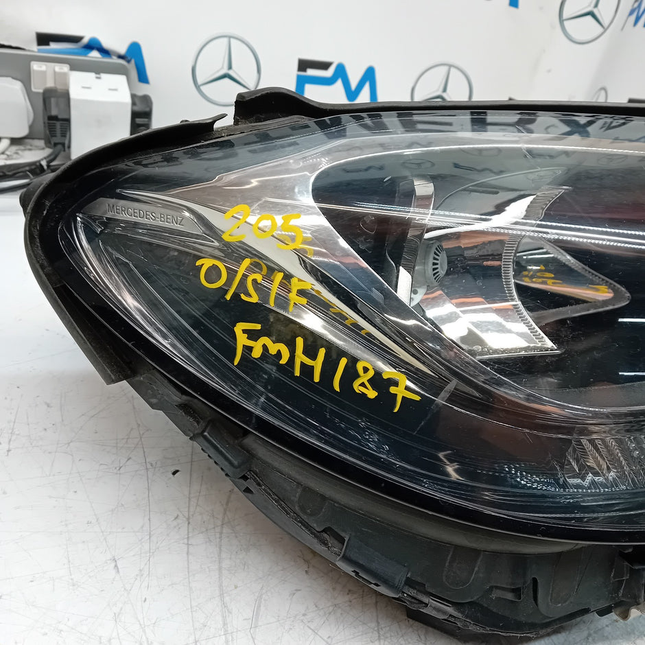 MERCEDES BENZ C-CLASS W205 DRIVER SIDE FRONT HEADLIGHT A2058200861 20l4 FMH187