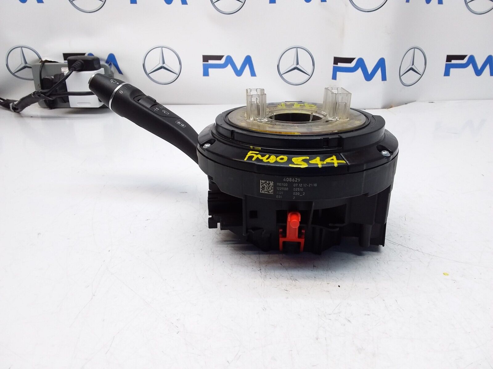 Mercedes  GLA W156 INDICATOR/WIPER GEAR SELECT + SQUIB  2012 FM00544