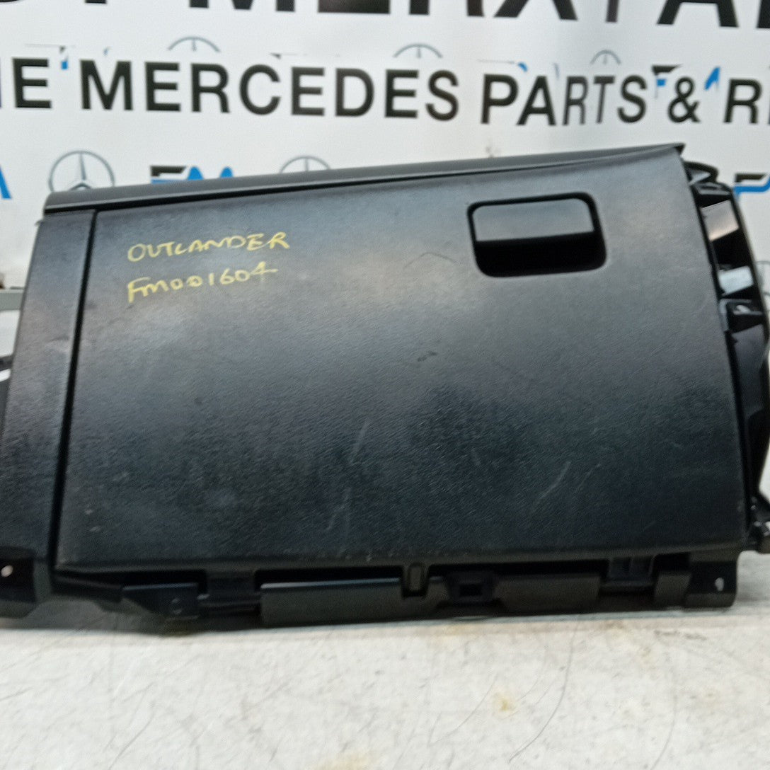MITSUBISHI OUTLANDER MK3 DASHBOARD GLOVEBOX  2013 8006A345 FM001604