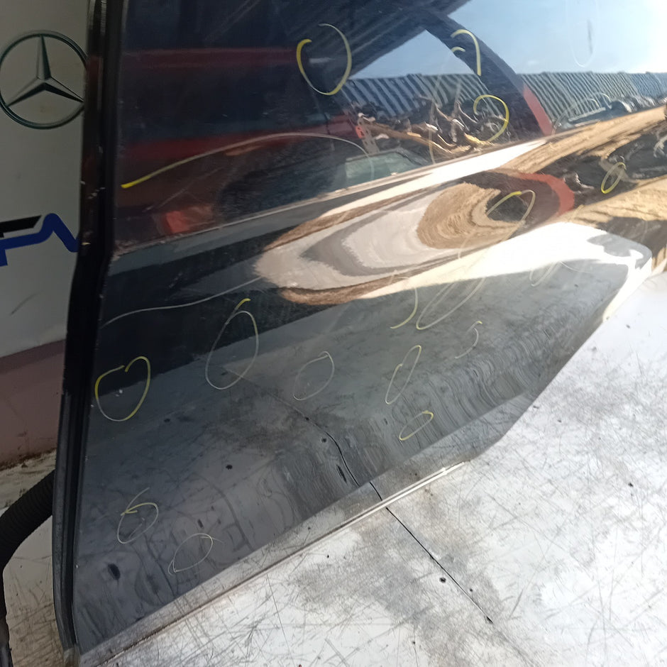 MERCEDES E-CLASS W212 SLN PASSENGER REAR DOOR NSR BLACK 2013 COMPLETE FMD480