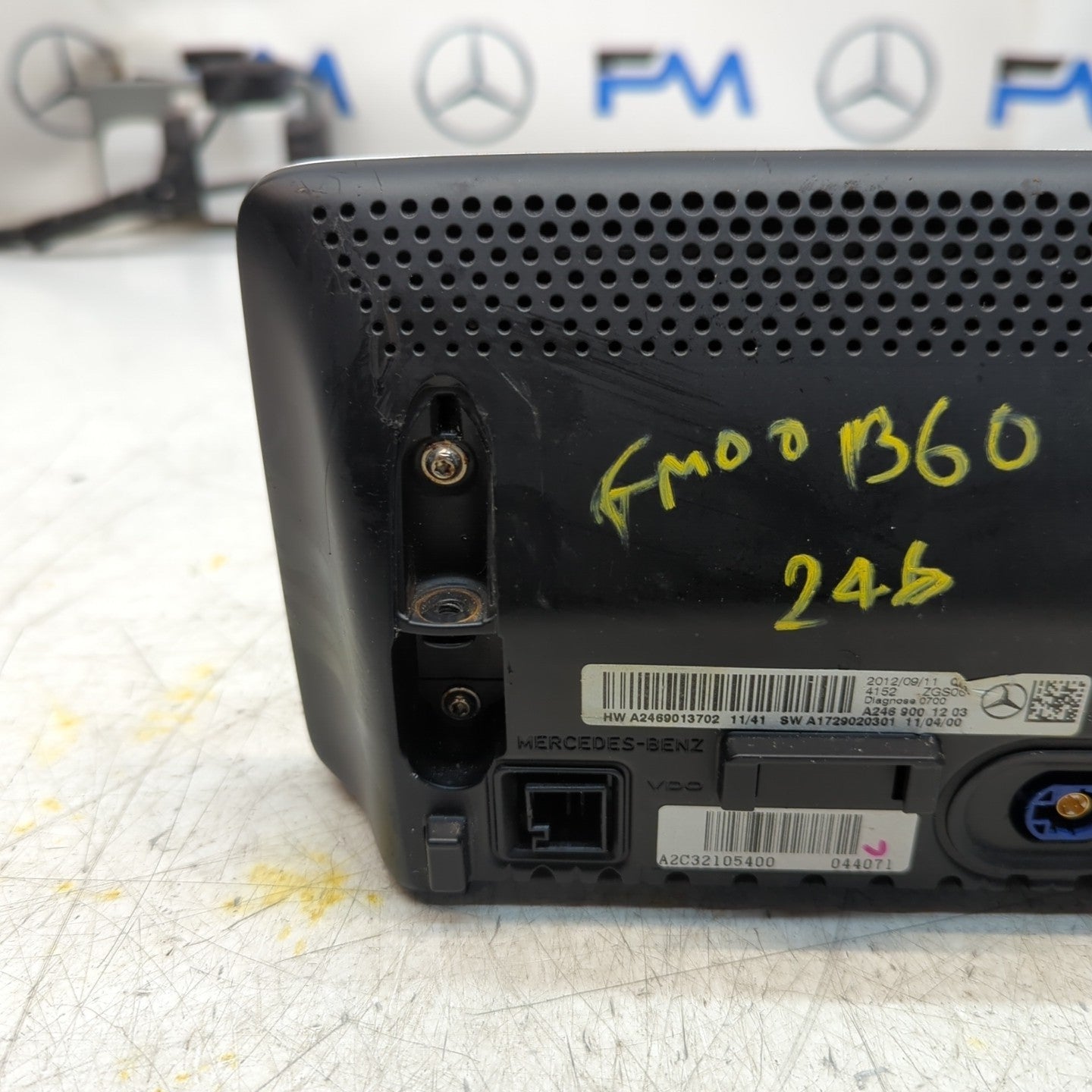 MERCEDES BENZ B-CLASS W246 DISPLAY SCREEN A2469001203  2012-2019 ON FM001360