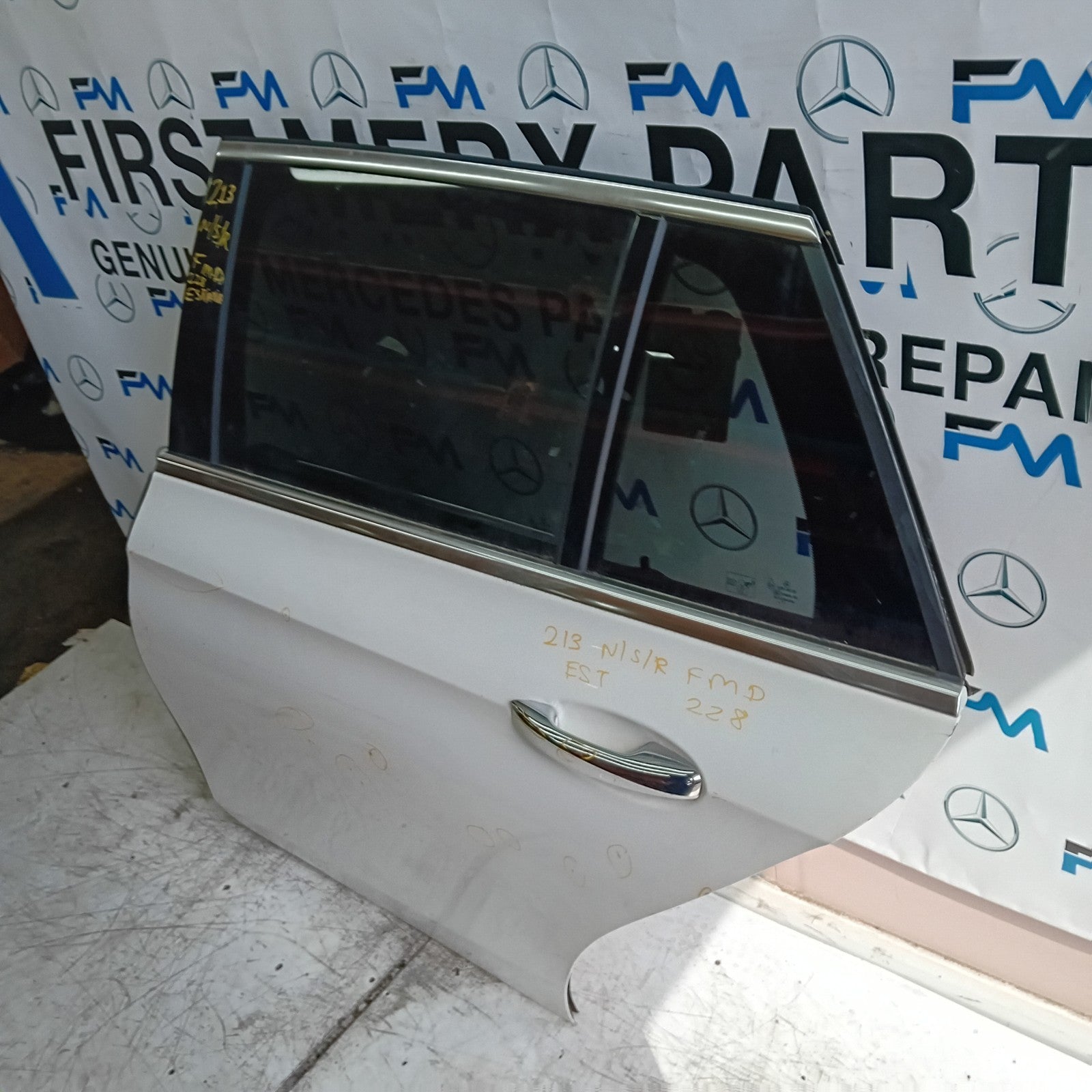 MERCEDES E-CLASS S213 EST PASSENGER REAR DOOR NSR WHITE 2016 ON COMPLETE FMD228