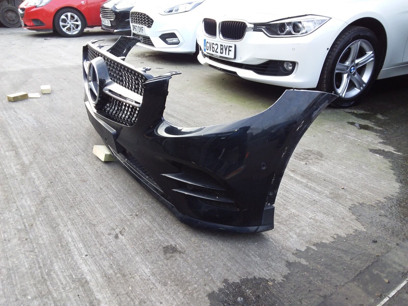 MERCEDES BENZ GLC W253 COMPLETE FRONT BUMPER 2015-2019 (BLACK)