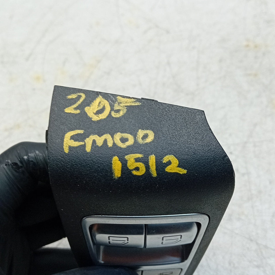 MERCEDES W205 C-CLASS WINDOW SWITCH BLOCK FRONT DOOR RIGHT A2059057011 FM001512