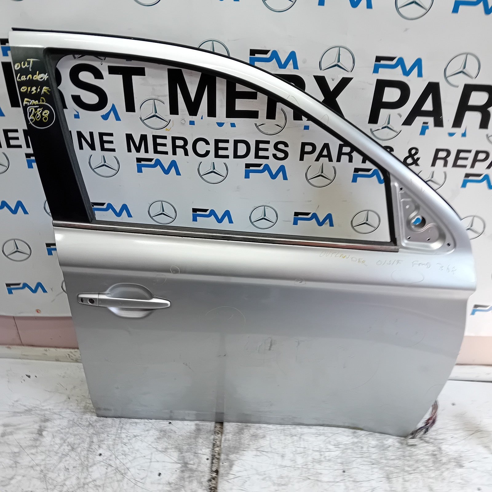 MITSUBISHI OUTLANDER MK3 DRIVER FRONT DOOR OSF SILVER 2013 FMD368