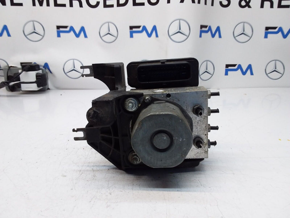 MERCEDES CLA W246 ABS PUMP MODULE CONTROL UNIT A2464300210 FM00436