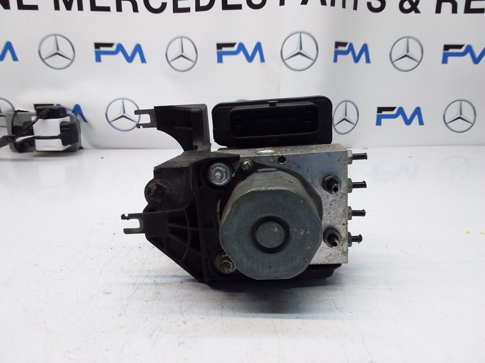 MERCEDES CLA W246 ABS PUMP MODULE CONTROL UNIT A2464300210 FM00436