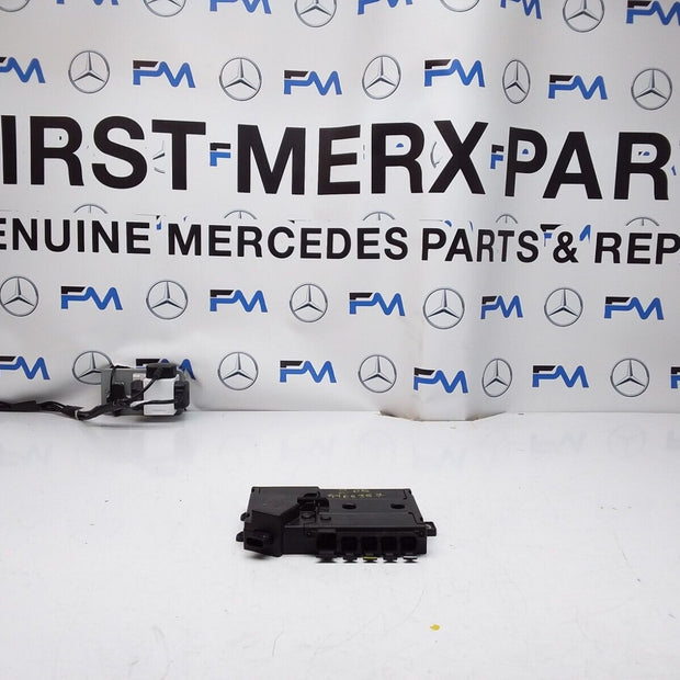Mercedes C-Class W205 Front Inboard Fuxebox Module Unit A2055402850 FM00357