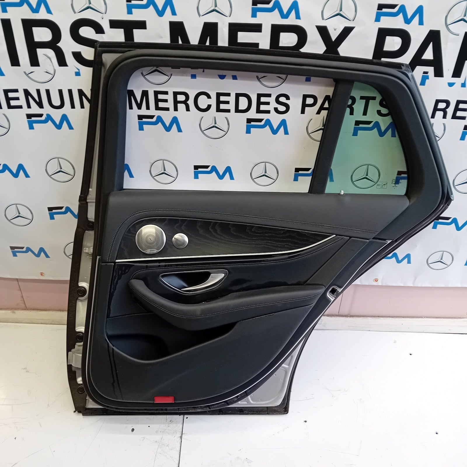 MERCEDES BENZ E CLASS W213 DRIVER SIDE REAR DOOR ( OFFSIDE REAR ) FMD13