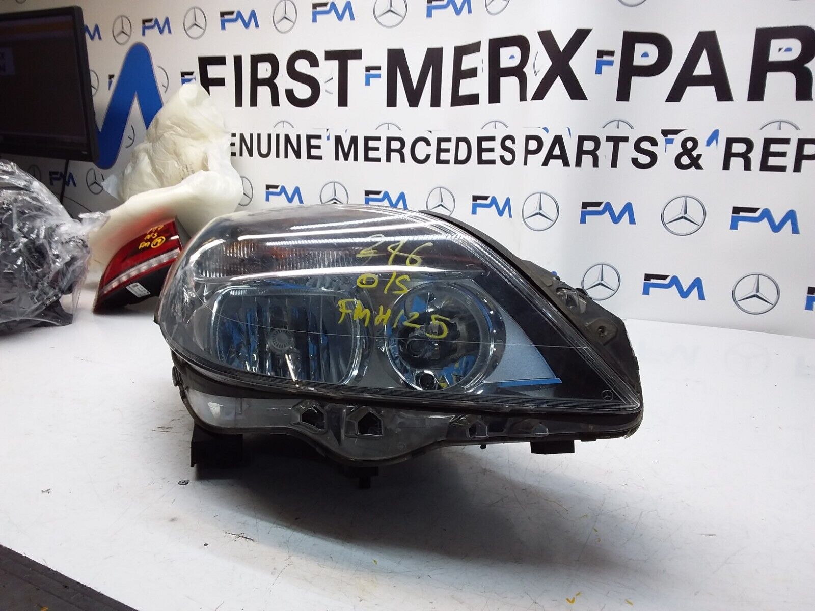 2012 MERCEDES B-CLASS W246 HEADLIGHT DRIVER OS A2468200461 FMH125 (DAMAGED)