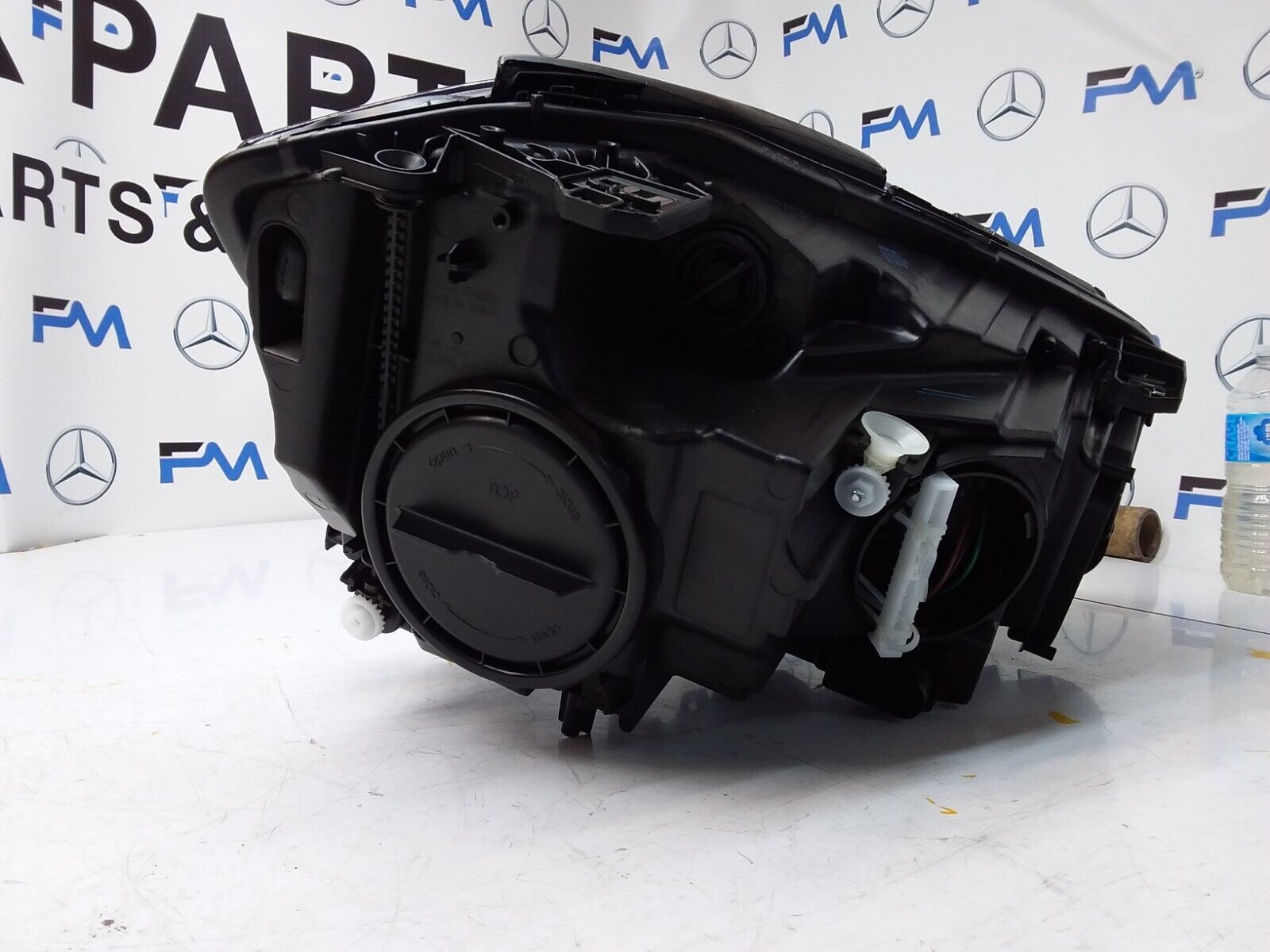 2012-2018 MERCEDES A CLASS W176 HEADLIGHT LED PASSENGER SIDE NS FMH97