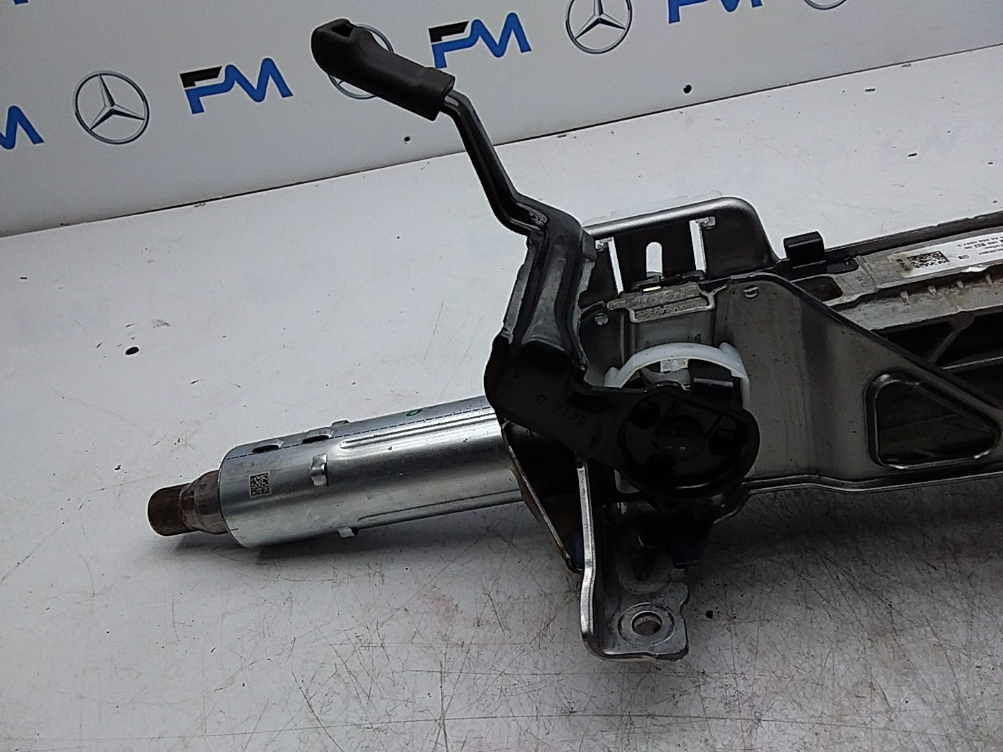MERCEDES BENZ  B-CLASS W247  ADJUSTABLE STEERING COLUMN A2474608900 FMR490