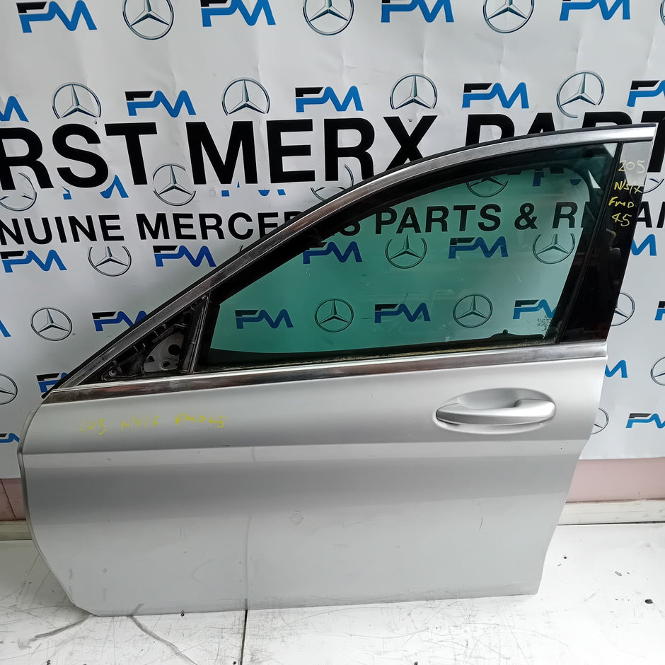 MERCEDES BENZ C-CLASS W205 PASSENGER SIDE FRONT DOOR N/S/F COMPLETE SILVER FMD45