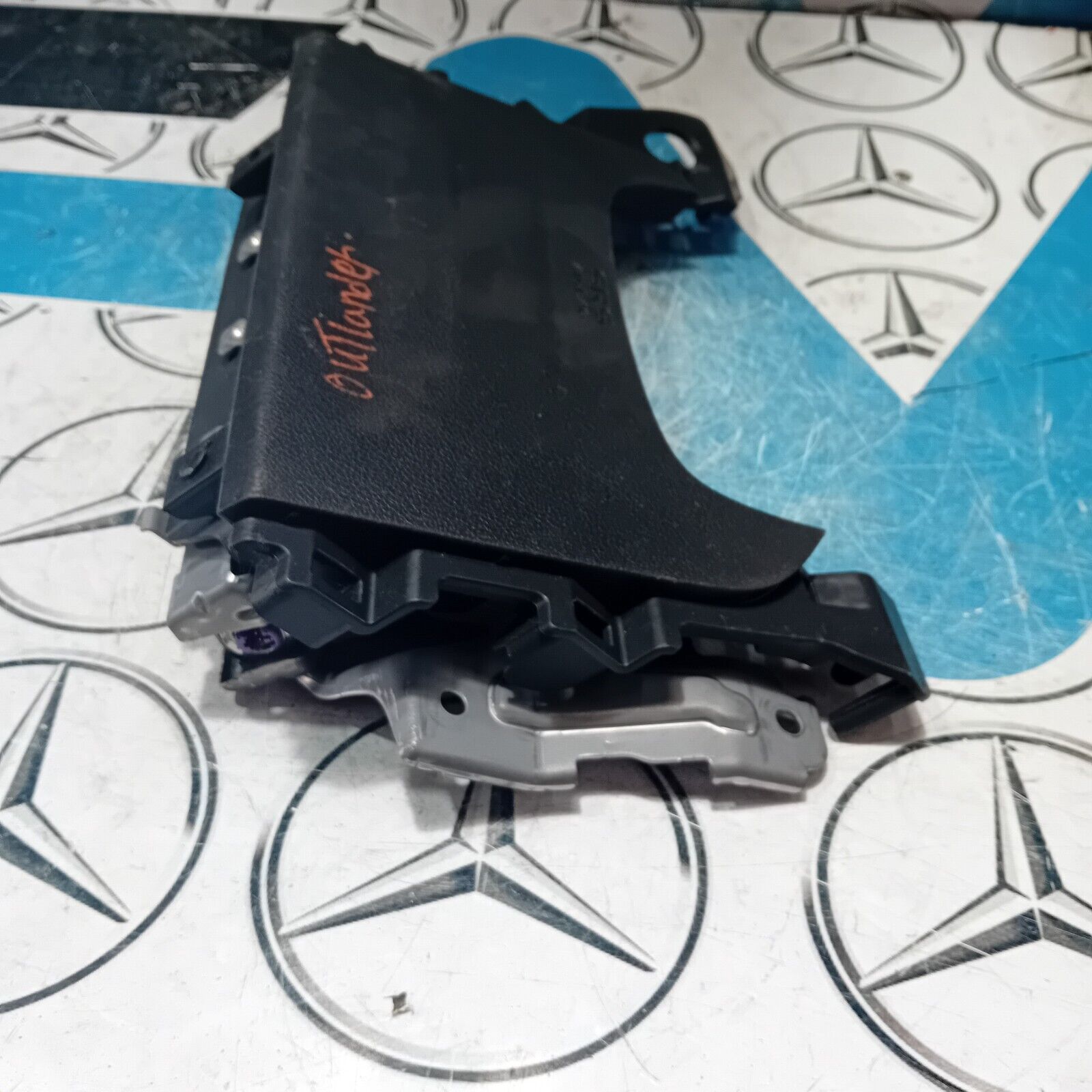 2018 MITSUBISHI OUTLANDER MK3 KNEE AIR SRS BAG RIGHT DRIVER SIDE 7030A-31754