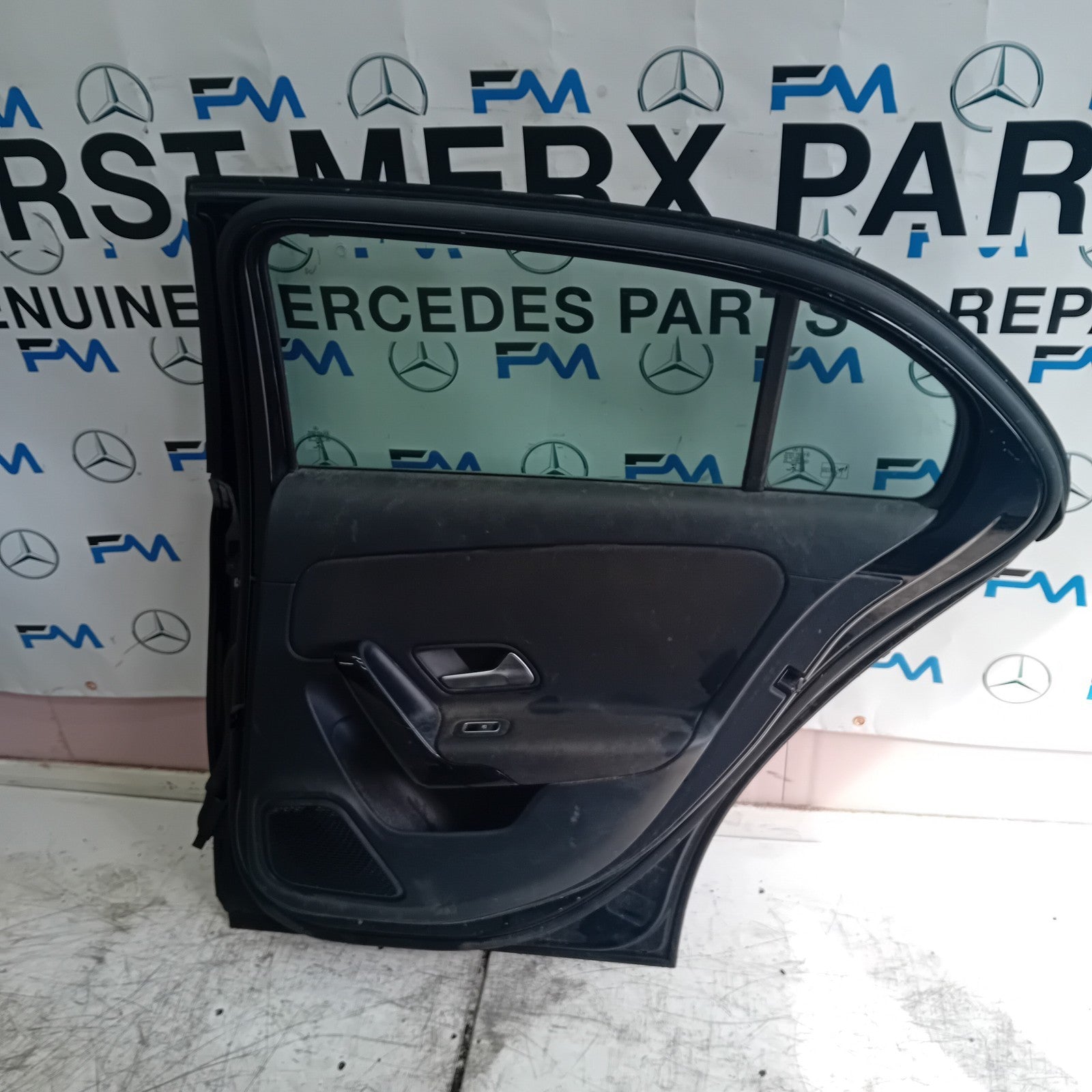 MERCEDES BENZ A-CLASS W177 DRIVER SIDE REAR DOOR O/S/R BLACK  COMPLETE FMD150
