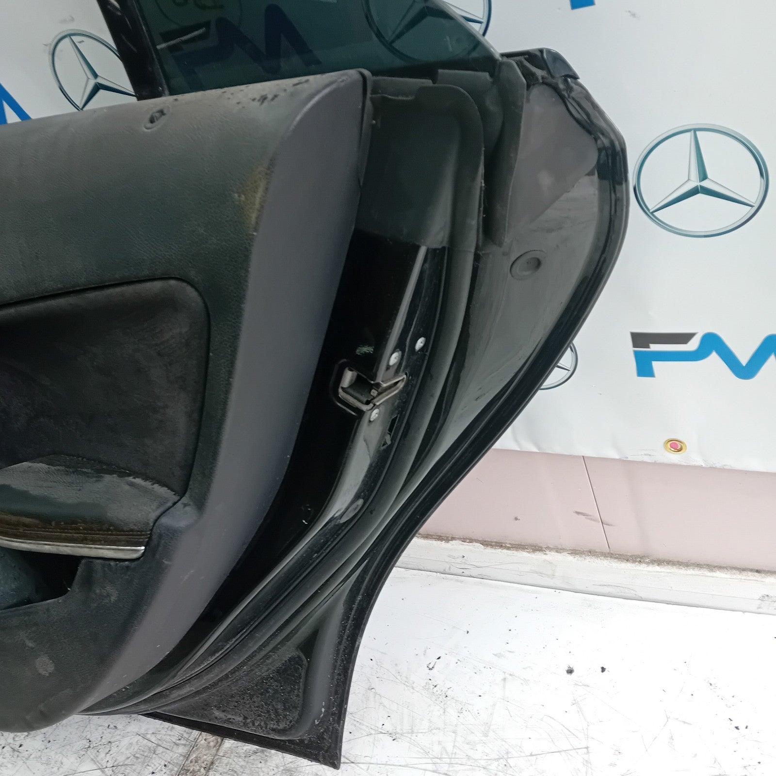 MERCEDES BENZ CLA W117 DRIVER SIDE REAR DOOR O/S/R BLACK COMPLETE FMD138
