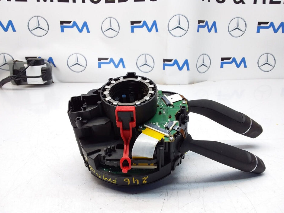 Mercedes  B-CLASS W246 INDICATOR/WIPER GEAR SELECT + SQUIB  2013 FM00538
