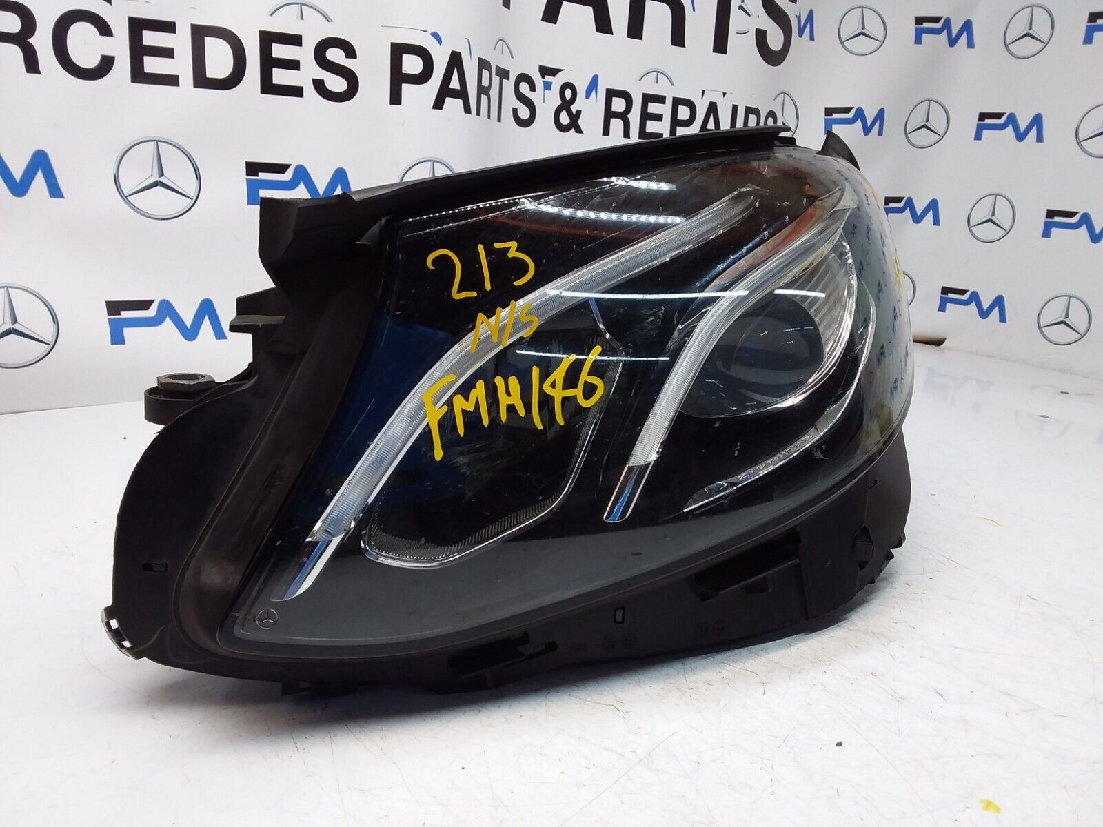2018 MERCEDES E-CLASS W213 HEADLIGHT PASSENGER NS A2139064104 FMH146 LED HIGH