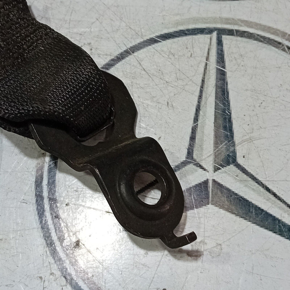 MERCEDES E CLASS (212) Front Right Saloon/Estate SEAT BELT  09-16