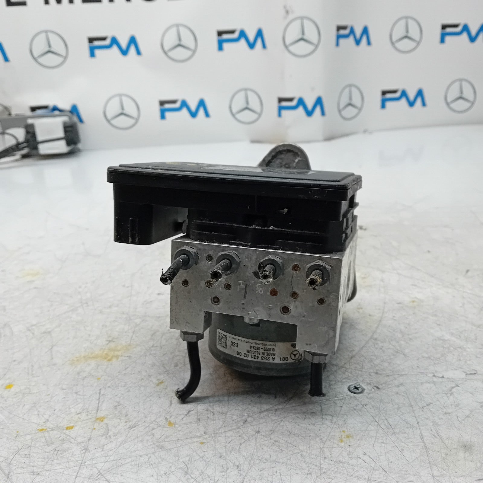 MERCEDES BENZ GLC W253 ABS PUMP CONTROL MODULE UNIT A2539011400 FM001461