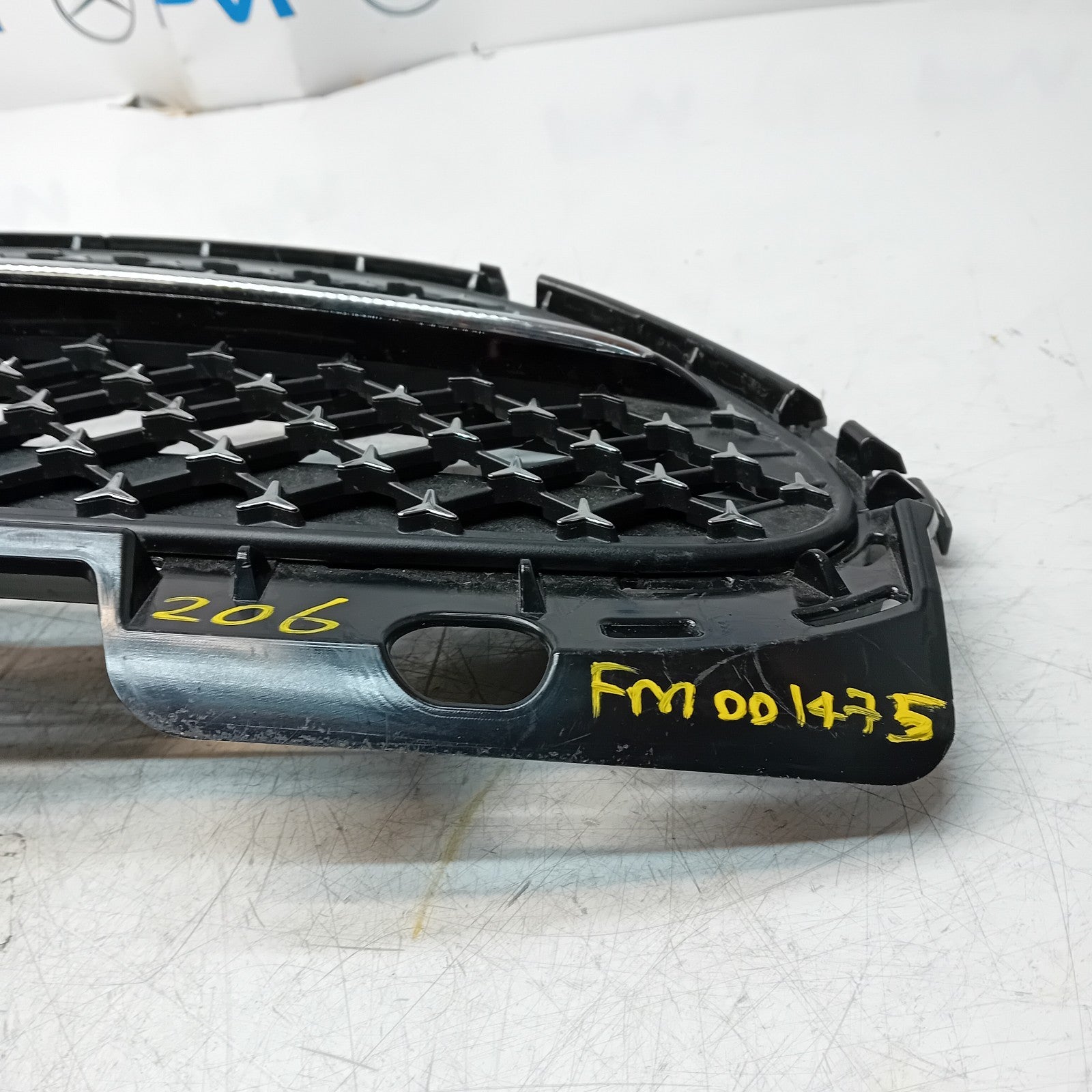 MERCEDES BENZ C-CLASS W206 FRONT GRILL A2068882100 FM001475
