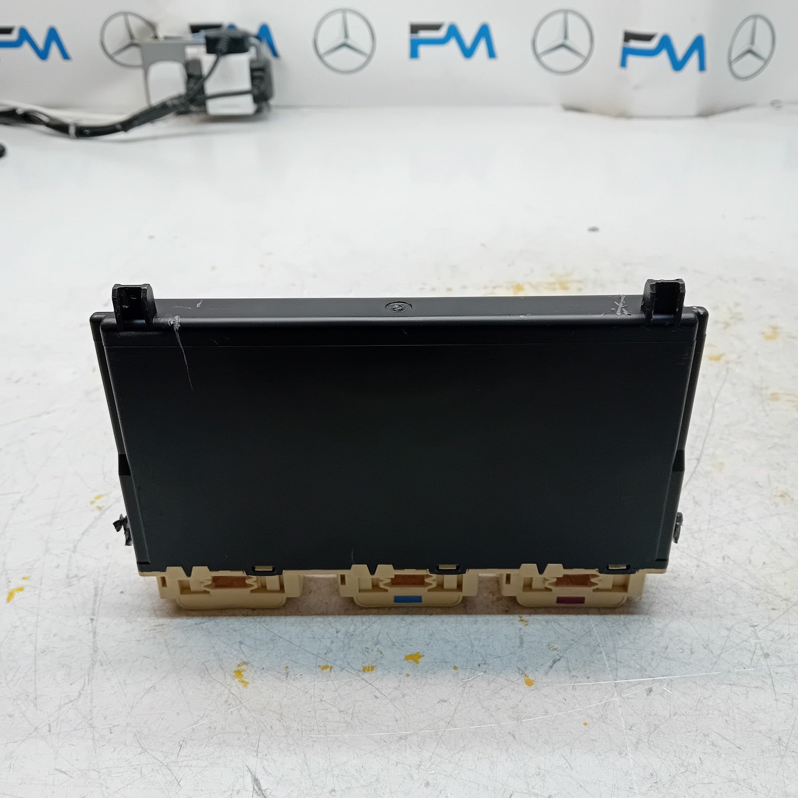 MERCEDES C-CLASS W205 FRONT LEFT SEAT CONTROL MODULE A2479003814 FM001195