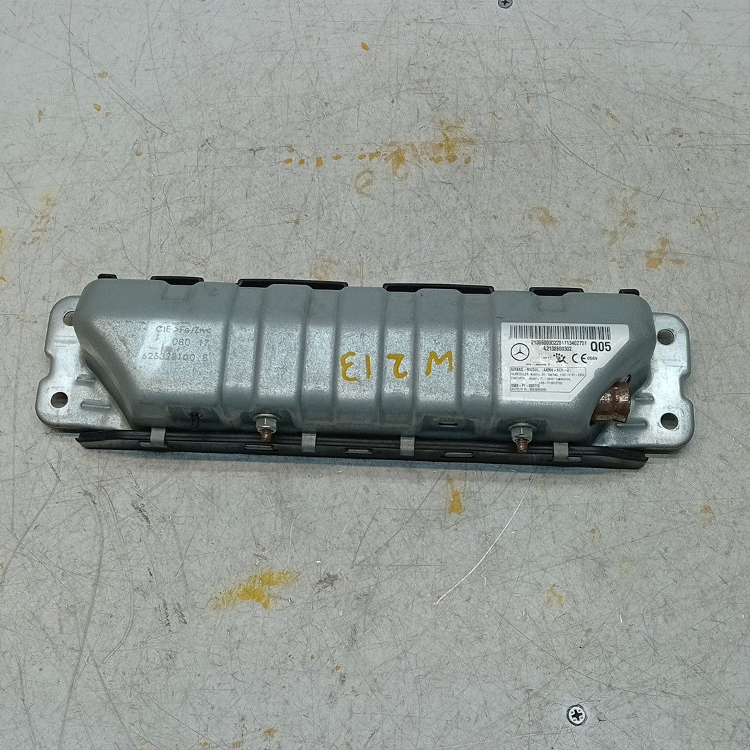 MERCEDES E-CLASS W213 KNEE AIRBAG DRIVER OS RIGHT Q05 A2138600302 FM001277