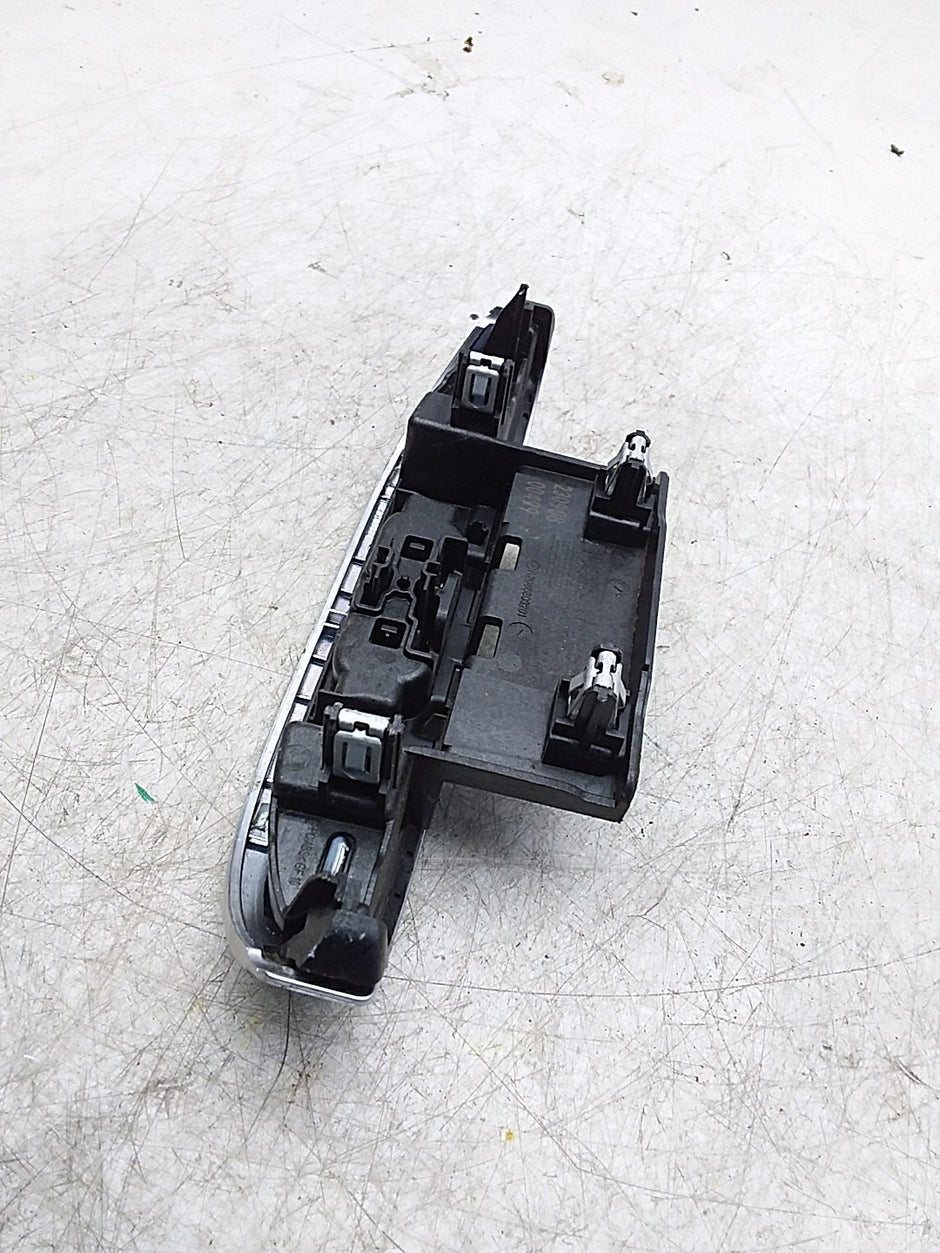 MERCEDES C-CLS W206 FRONT CONSOLE ARMREST TRIM A2066803201 FMR293