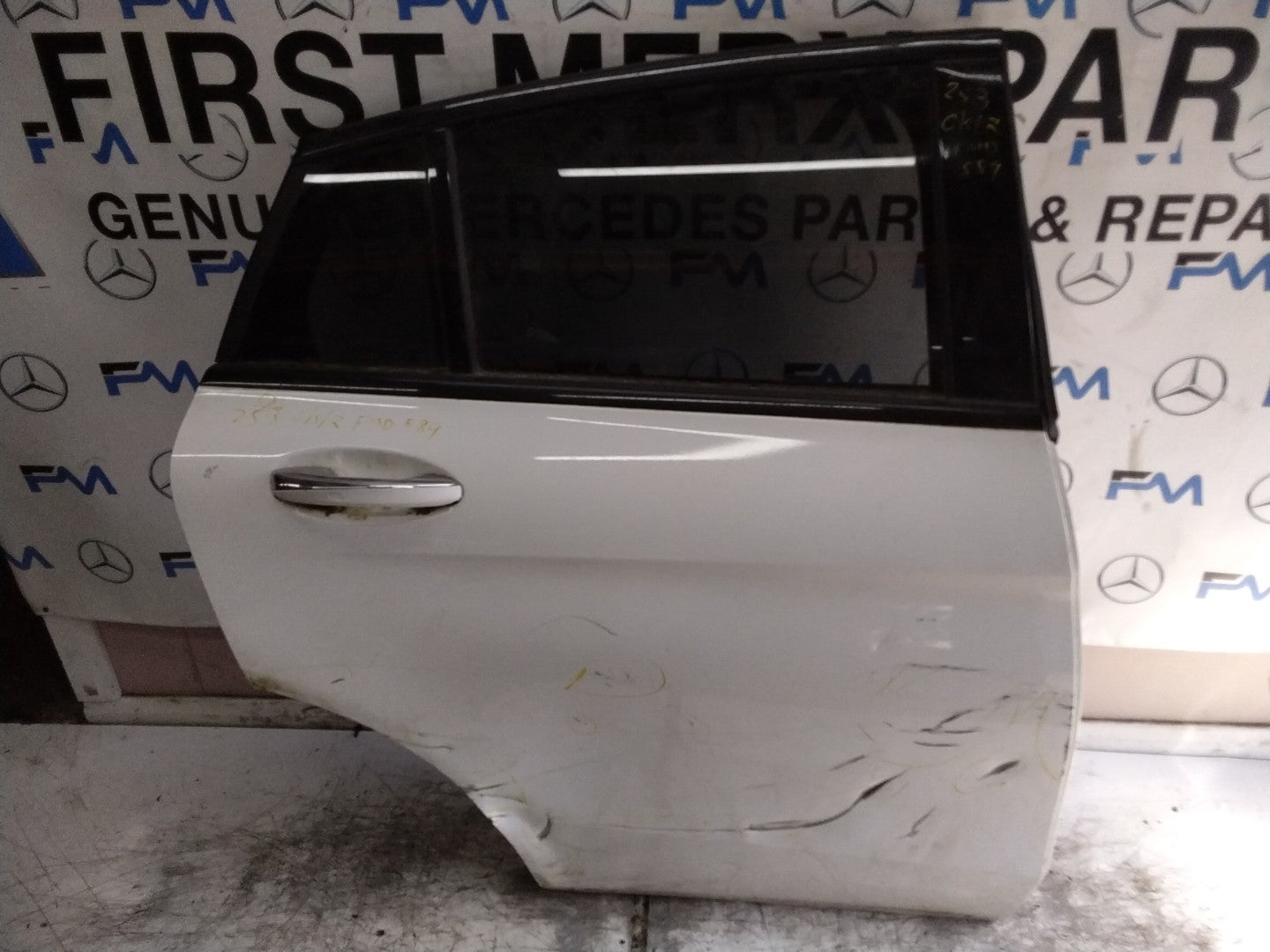 MERCEDES GLC X253  DRIVER REAR DOOR OSR WHITE 2016-22 FMD589