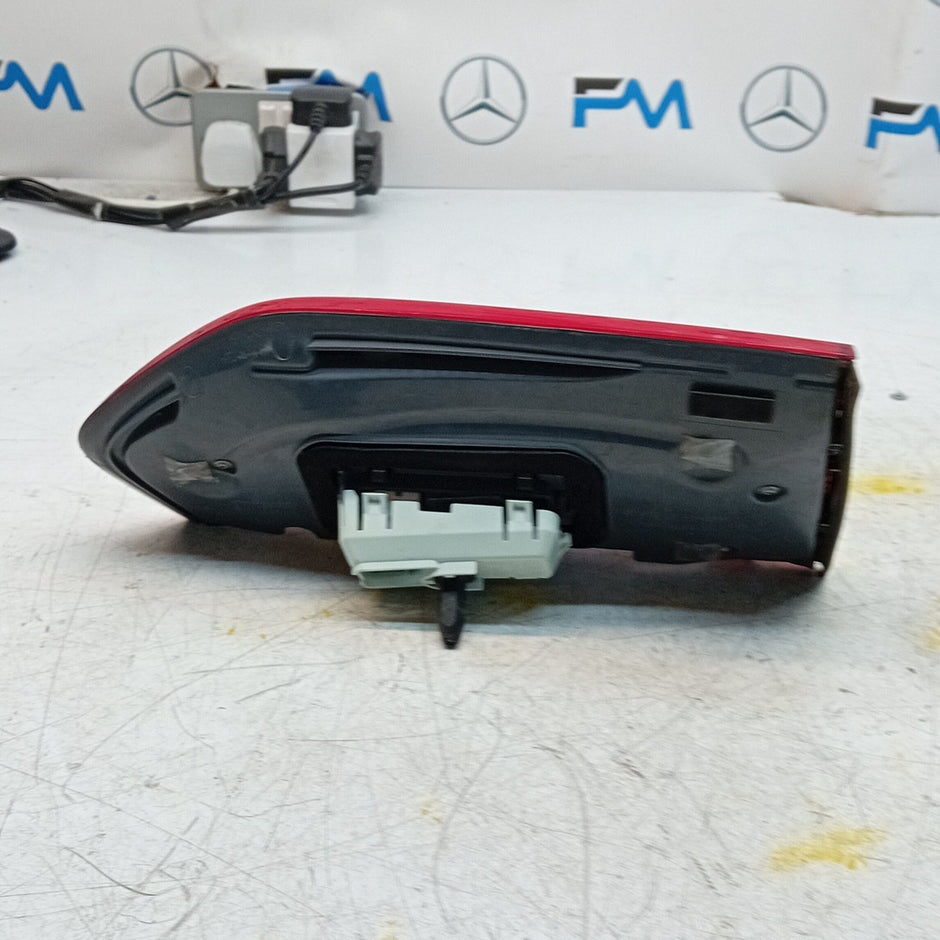 MERCEDES BENZ  E-CLASS W213 DRIVER RIGHT OS REAR TAIL LIGHT FMT262