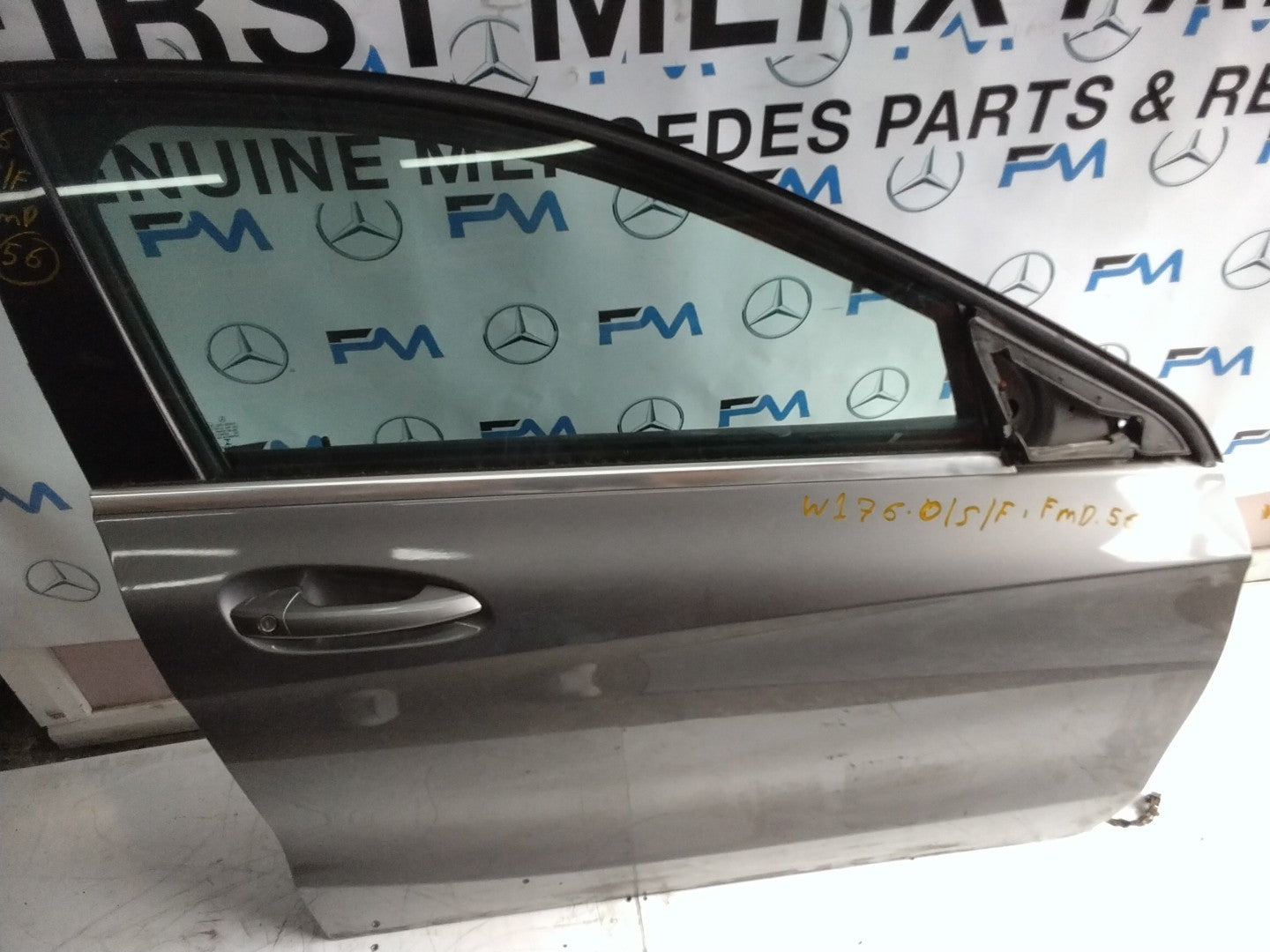 MERCEDES BENZ  A-CLASS W176 DRIVER SIDE FRONT DOOR O/S/F COMPLETE GREY FMD56