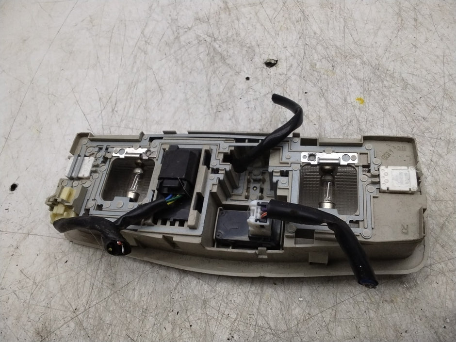 MITSUBISHI OUTLANDER INTERIOR ROOF LIGHTING 8401A009ZZ FMR119