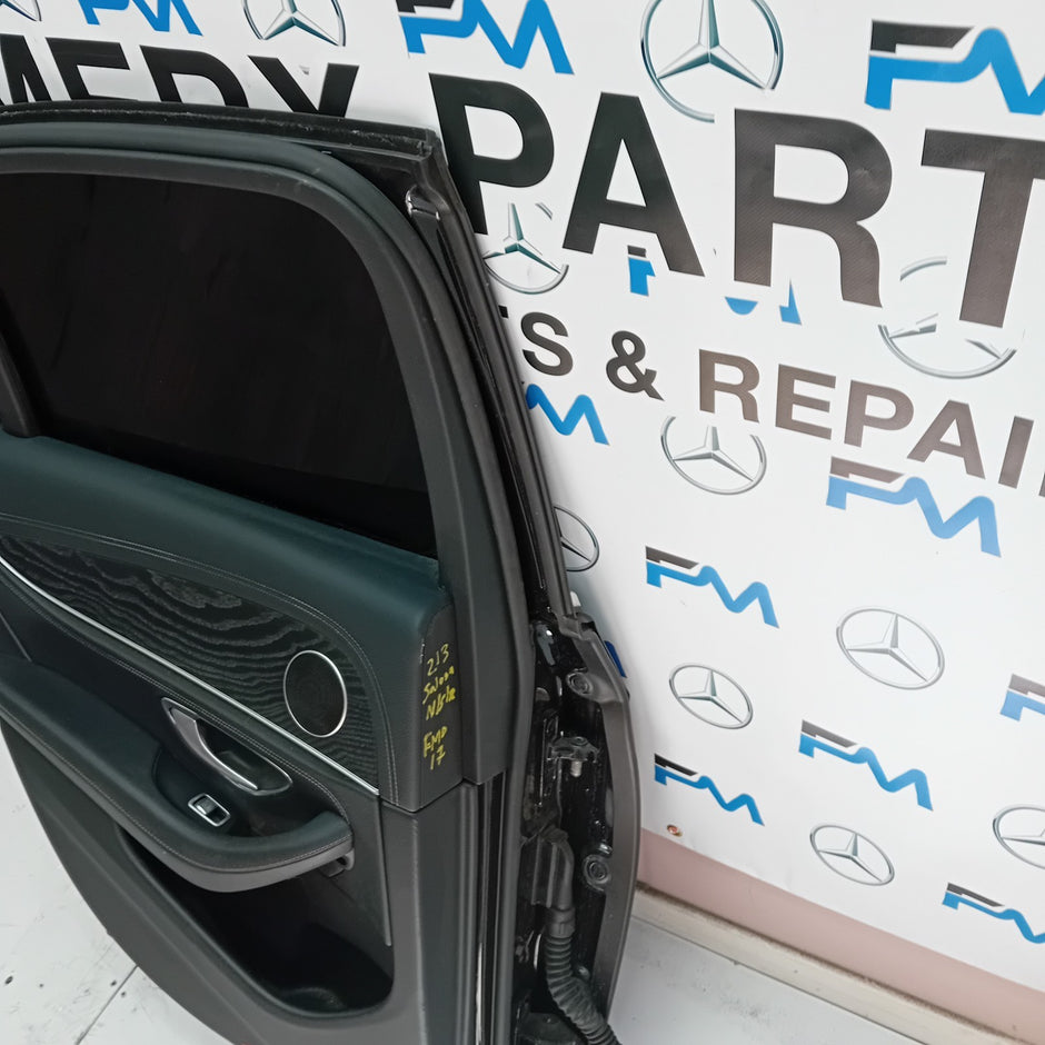 MERCEDES BENZ E CLASS SALOON W213 PASSENGE SIDE REAR DOOR ( NEAR REAR ) FMD17