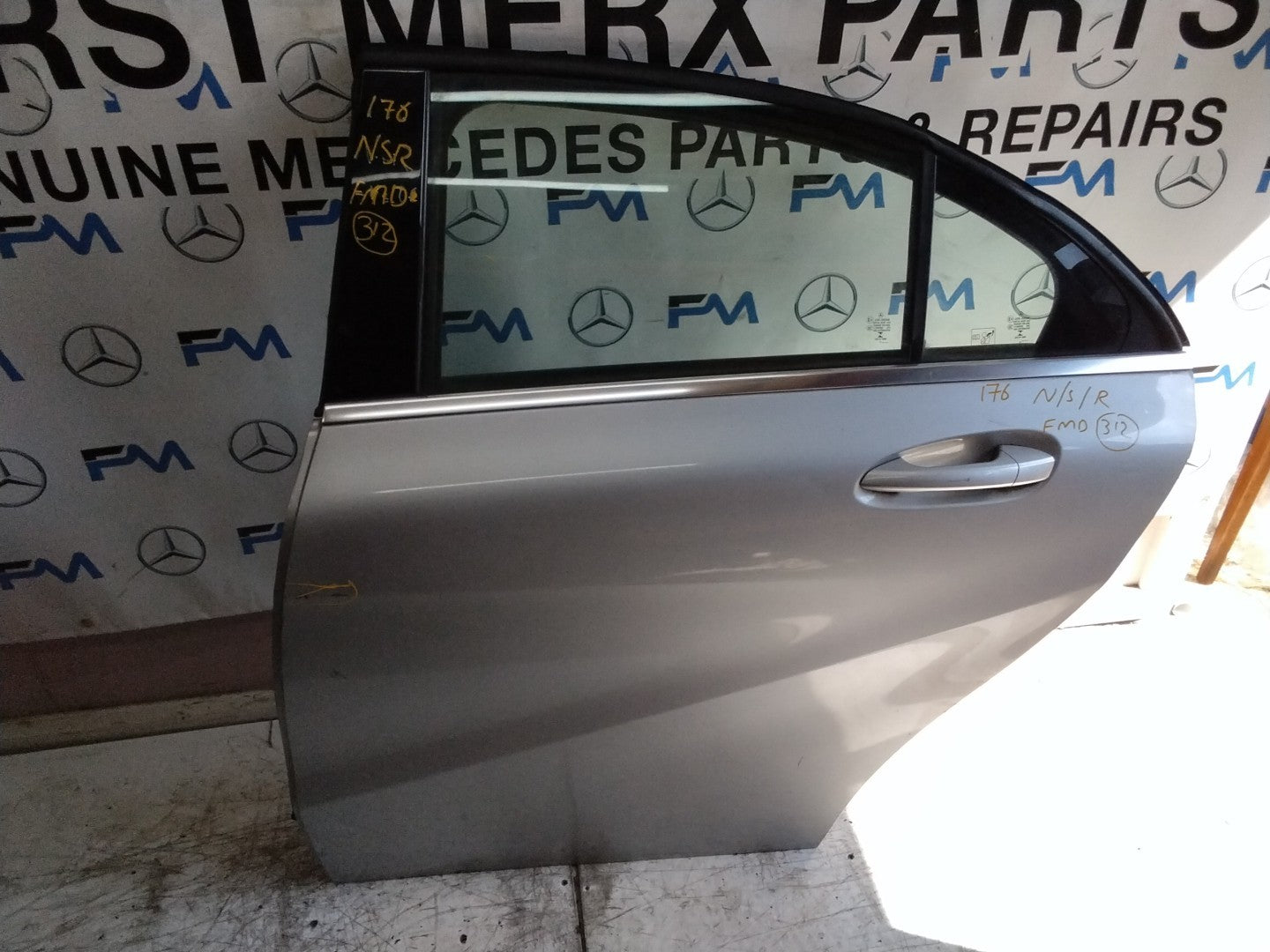MERCEDES  A-CLASS W176 PASSENGER REAR DOOR NSR GREY 2012-2018 COMPLETE FMD312
