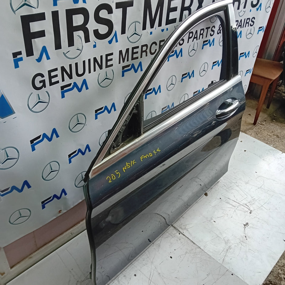 MERCEDES BENZ C-CLASS W205 PASSENGER SIDE FRONT DOOR N/S/F COMPLETE FMD44