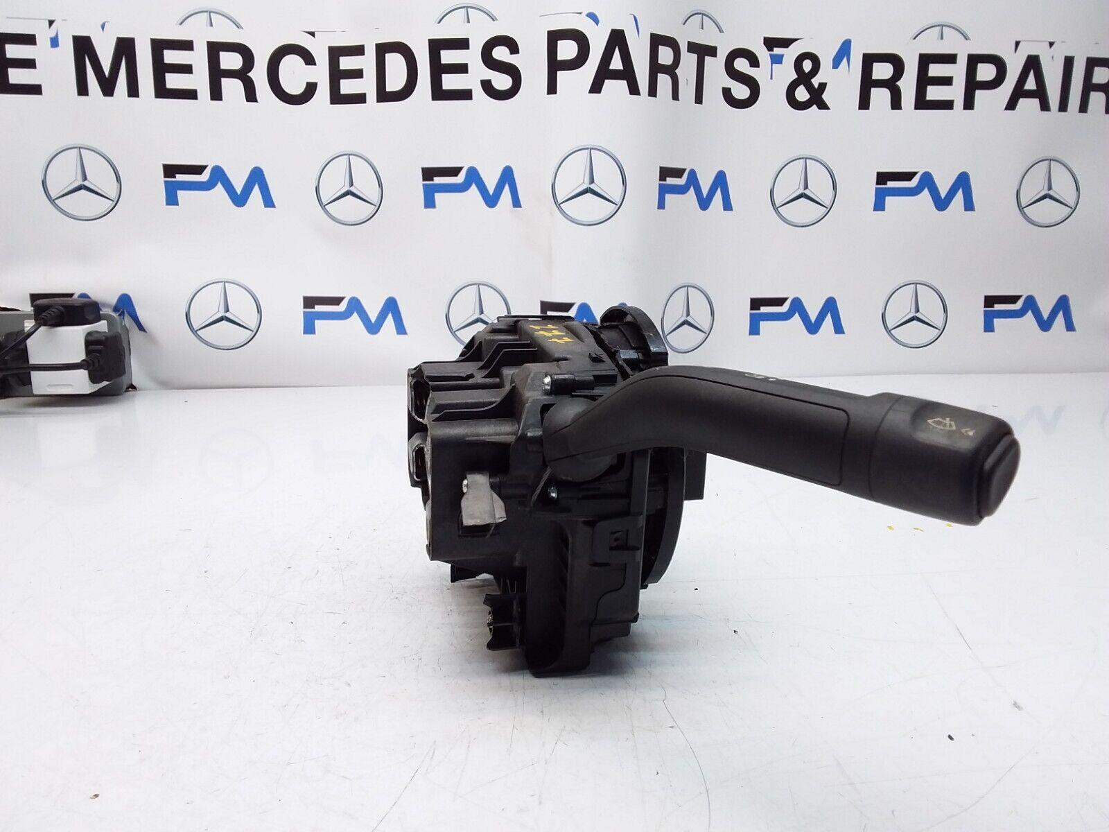 Mercedes  A-CLASS W177 INDICATOR/WIPER GEAR SELECT + SQUIB 10139371 2018 FM00530