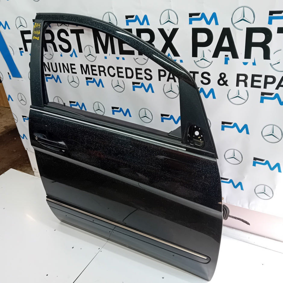 MERCEDES BENZ B-CLASS  W245  DRIVER SIDE FRONT DOOR ( OFF SIDE FRONT ) FM01