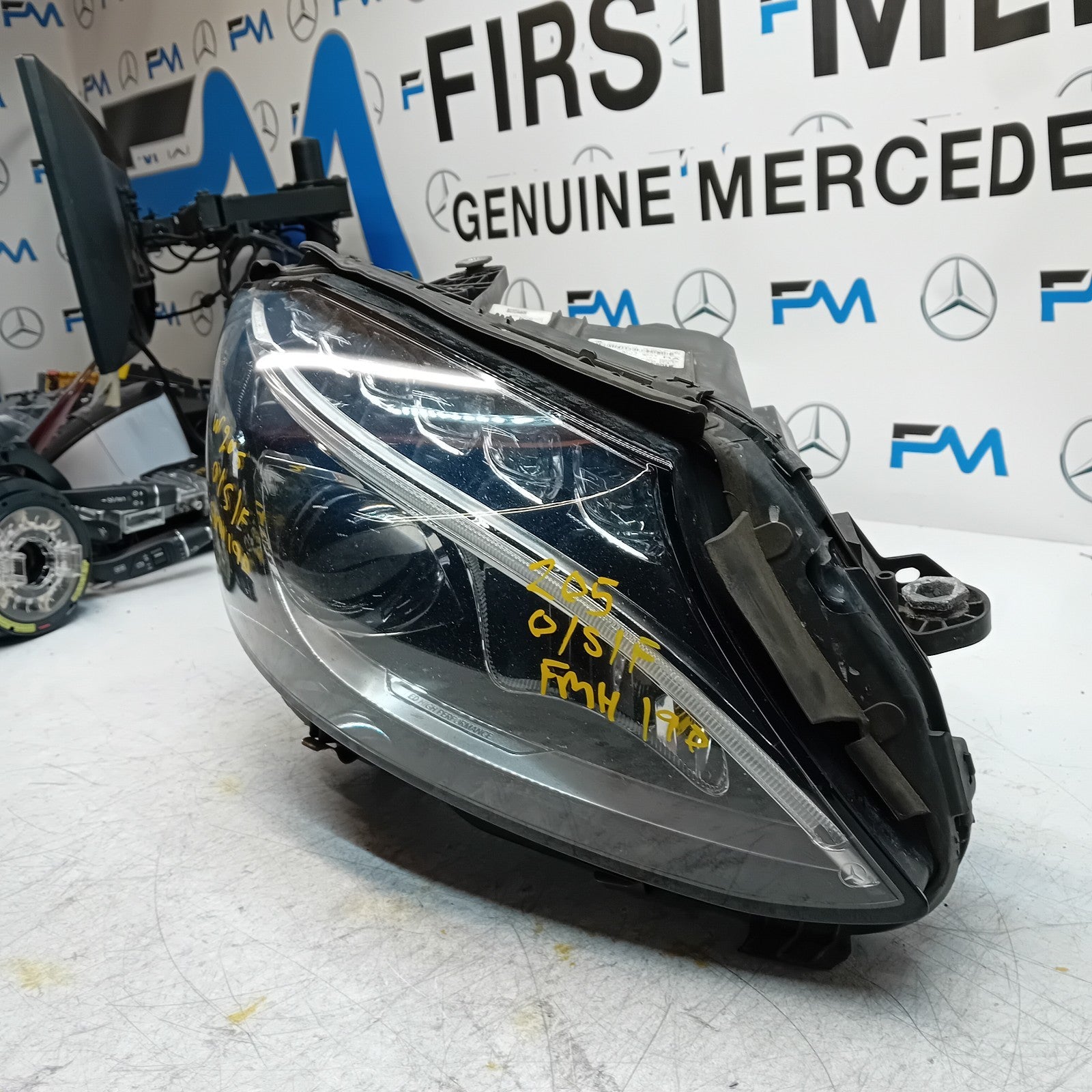 MERCEDES C-CLASS W205 DRIVER  HIGH PERFORM HEADLIGHT A2059062804 20l4 FMH190