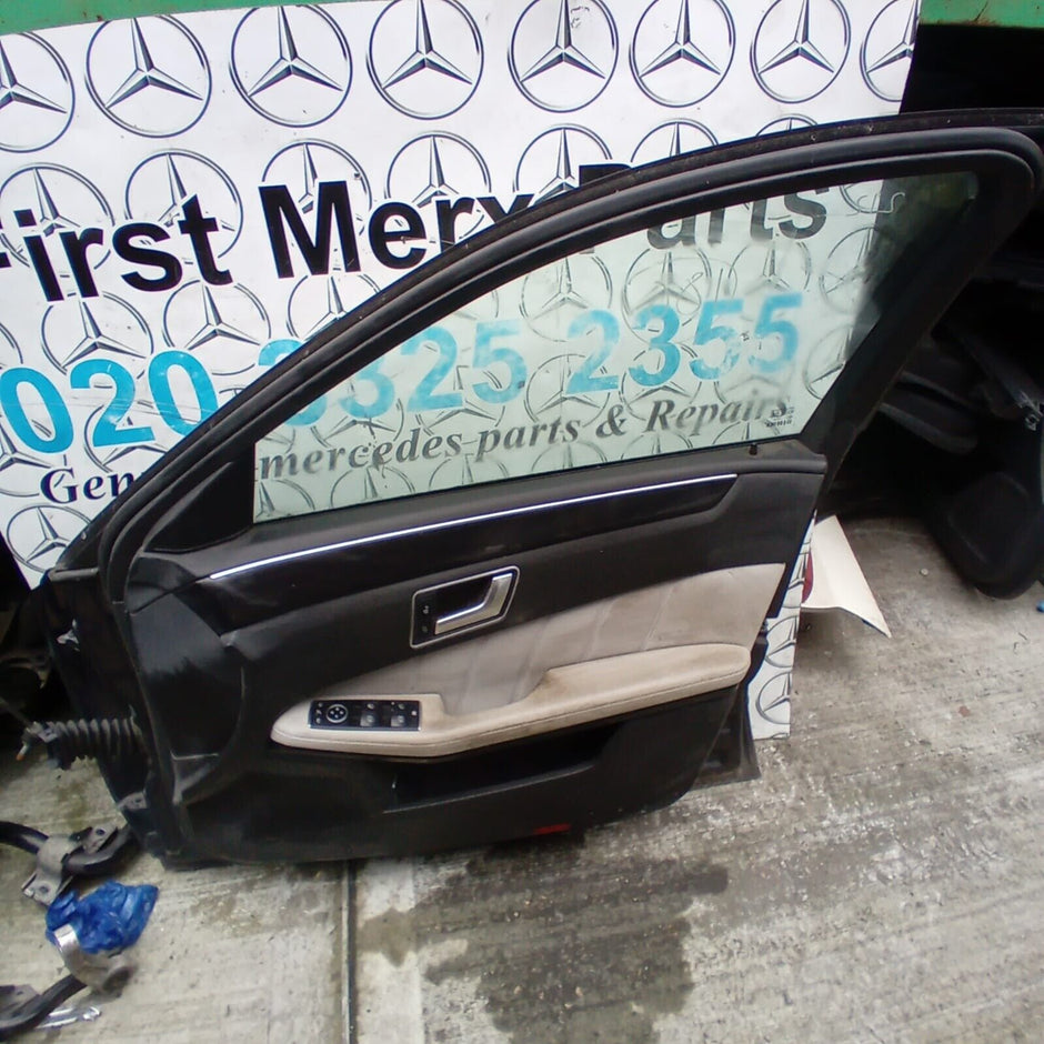 MERCEDES BENZ E-CLASS W212 DRIVER SIDE FRONT DOOR ( OFF SIDE FRONT )