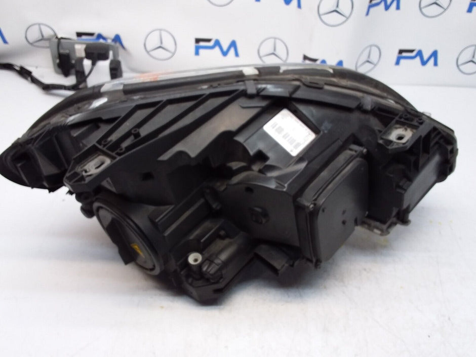2012 MERCEDES -CLASS W245 W246 HEADLIGHT PASSENGER N/S A2468207361 FMH139 