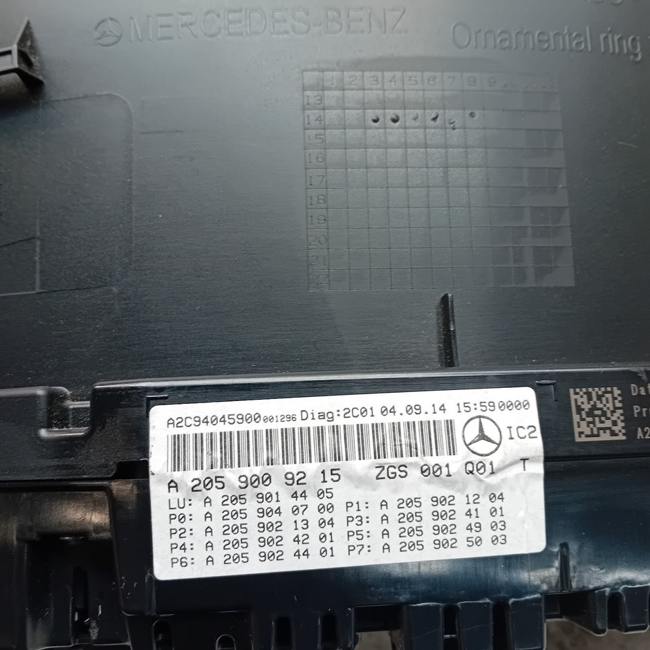 MERCEDES C-CLASS W205 SPEEDOMETER INSTRUMENT CLUSTER BLACK A2059009215 FM001501