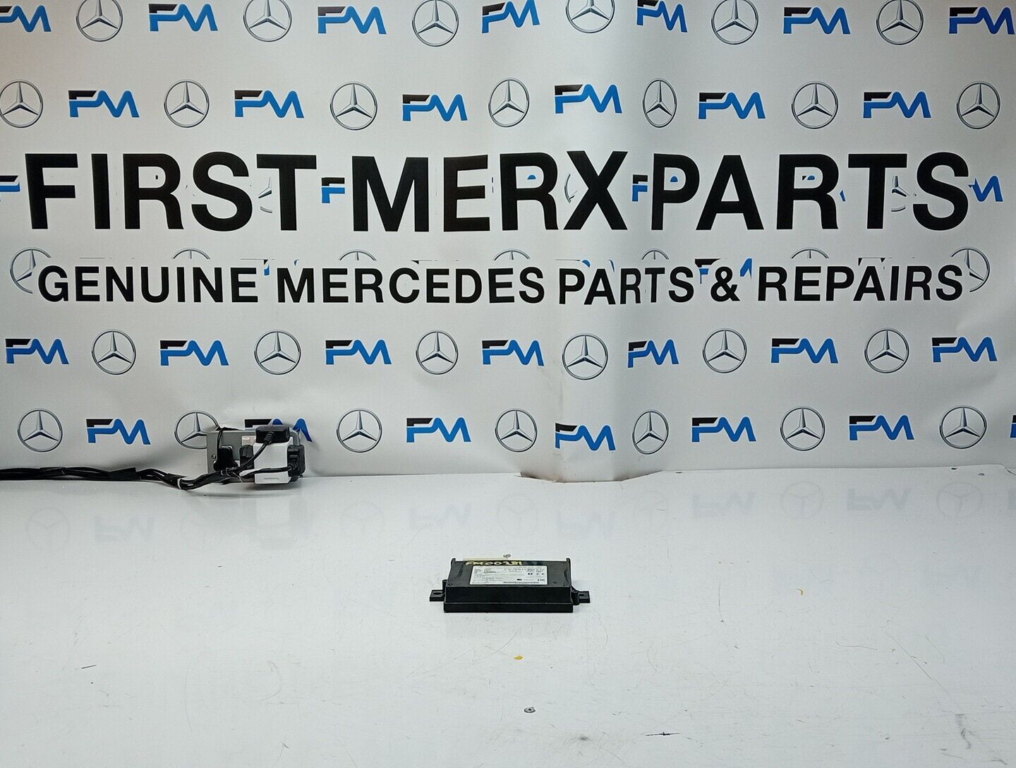 Mercedes W205 W213 Bluetooth Hermes LTE Control Unit Module  A2139002210 FM00281