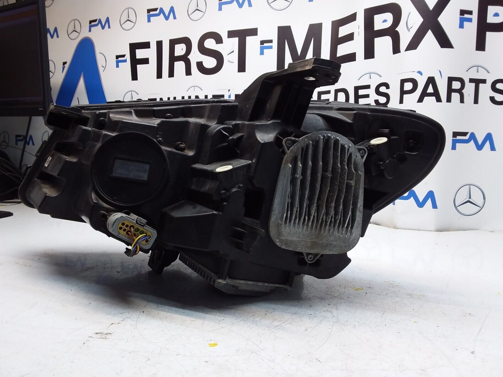 MERCEDES W117 CLA 13-19 DRIVER O/S HEADLIGHT A1178207061 FMH85 LED HIGH PERFORM