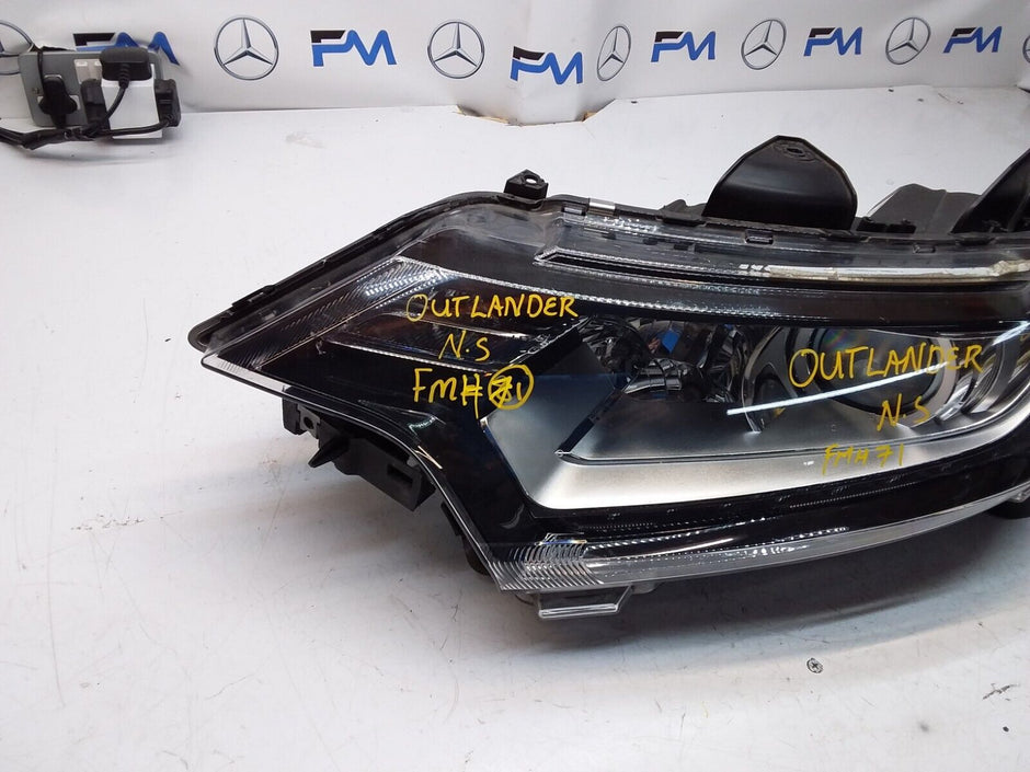MITSUBISHI OUTLANDER MK3 2016 HEADLIGHT PASSENGER SIDE LEFT L0094I OBL8 FMH71