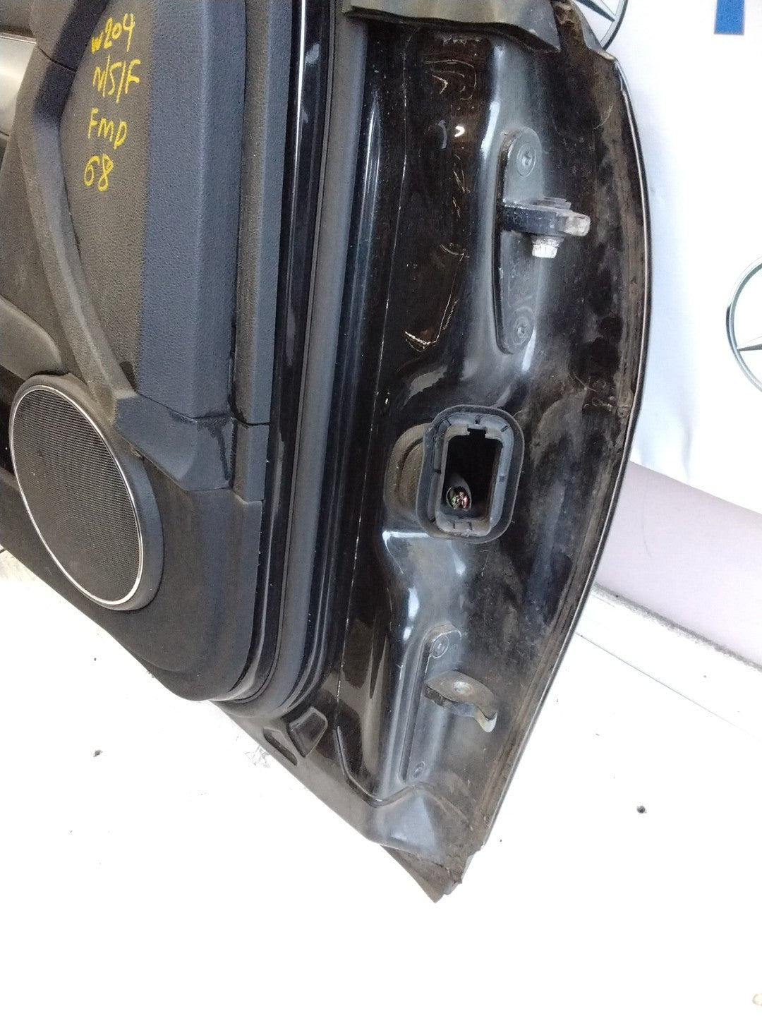 MERCEDES BENZ C-CLASS W204 PASSENGER SIDE FRONT DOOR N/S/F COMPLETE BLACK FMD68