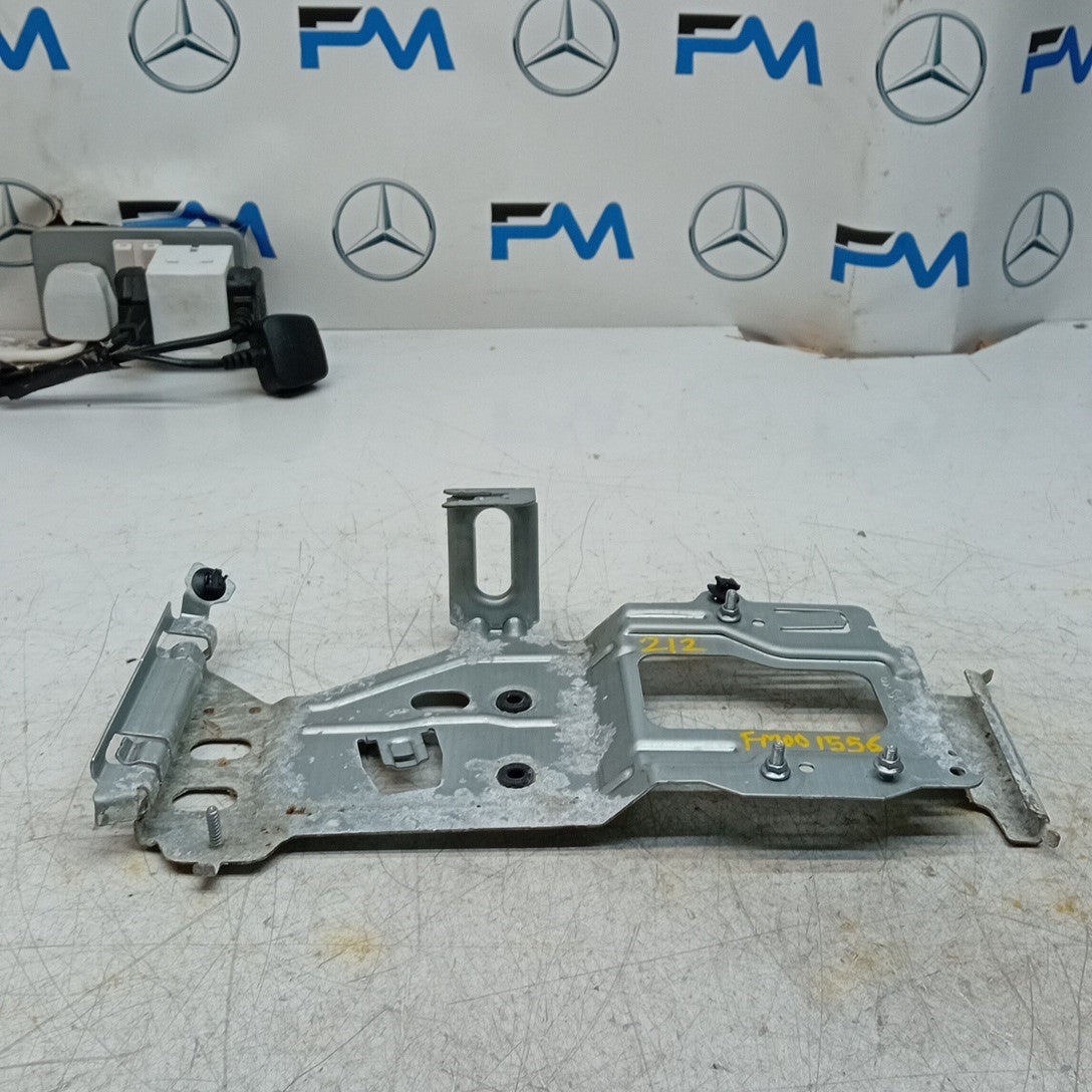 MERCEDES W205 GLC S C CLASS BRACKET ADBLUE CONTROL MODULE  A2125459440 FM001556