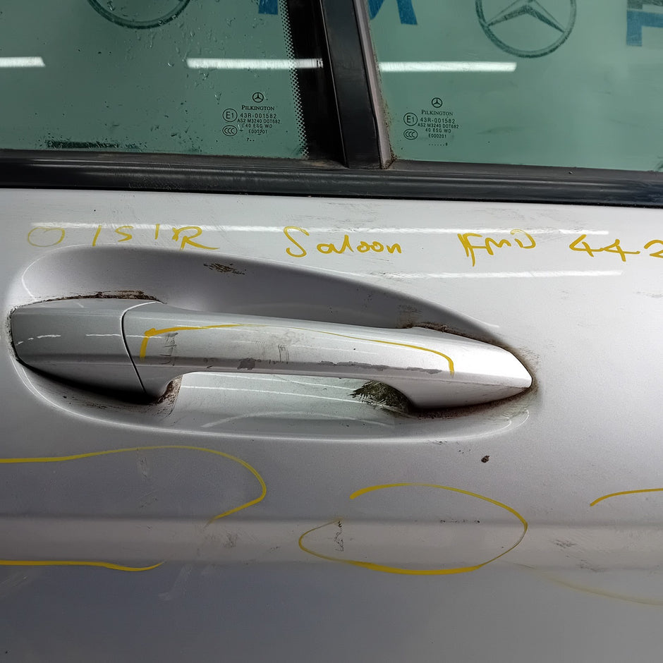 MERCEDES C-CLASS W204 SLN DRIVER REAR DOOR OSR SILVER 2008-2014 COMPLETE FMD442