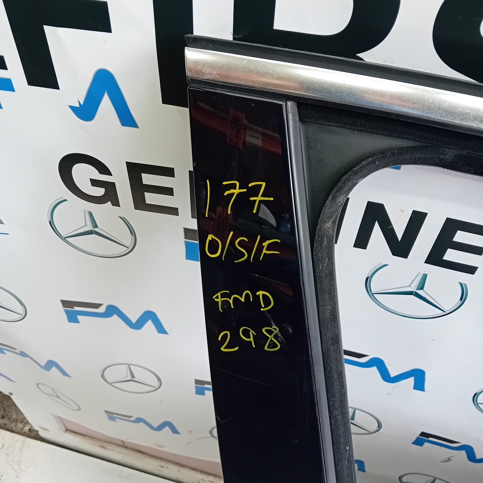 MERCEDES A-CLASS W177 SLN DRIVER FRONT DOOR OSF SILVER 2018 ON COMPLETE FMD298